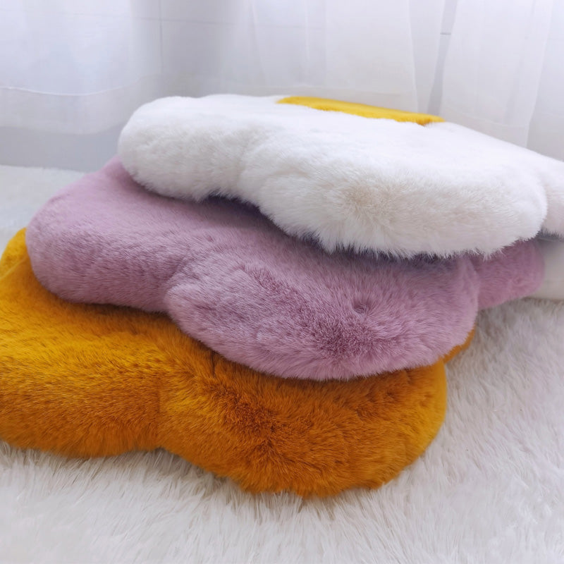 Lena Flower Pillow