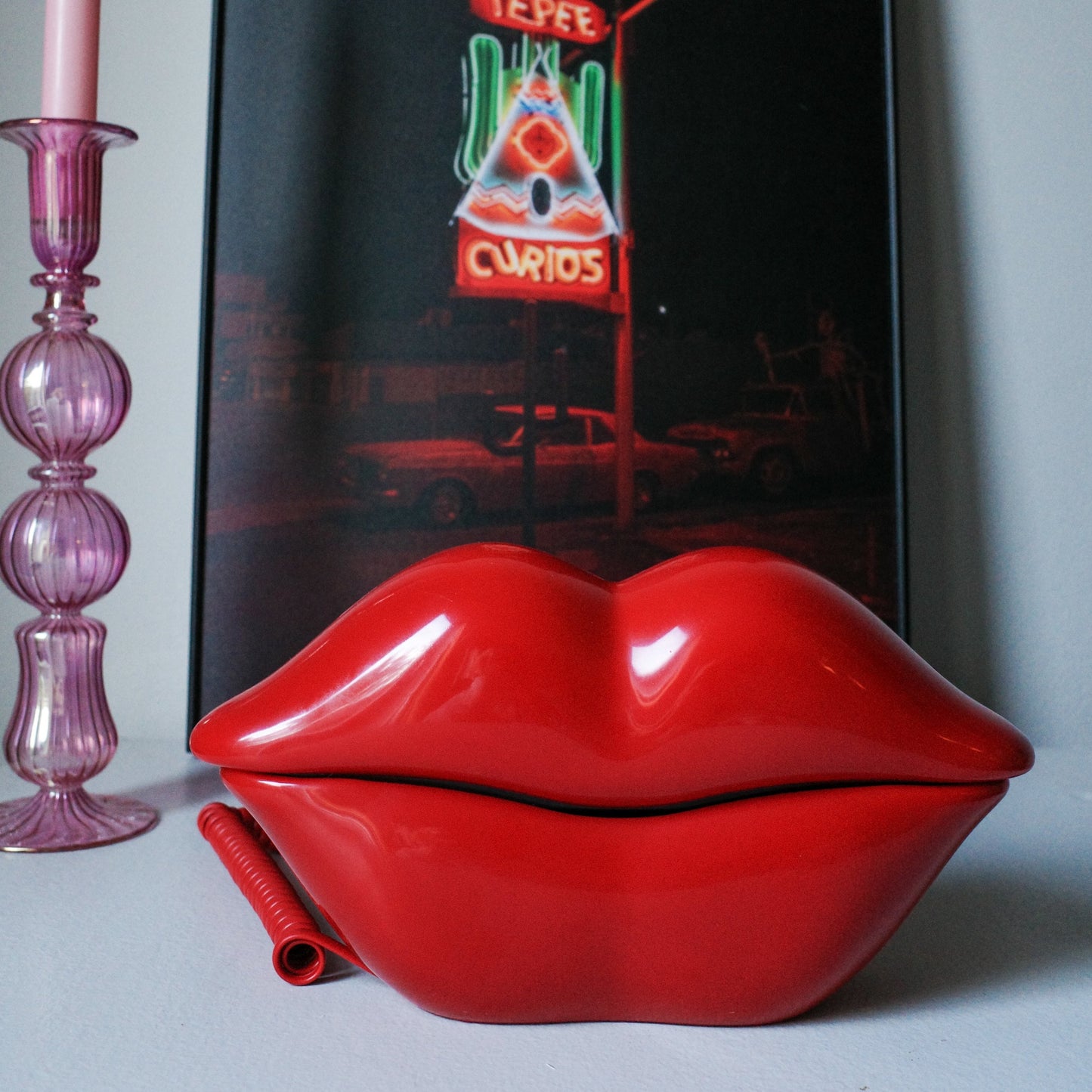 lips phone