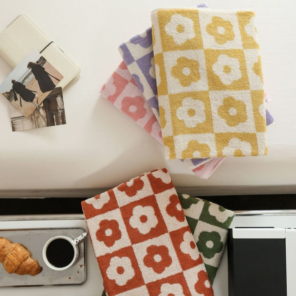 Janis Flower Towel