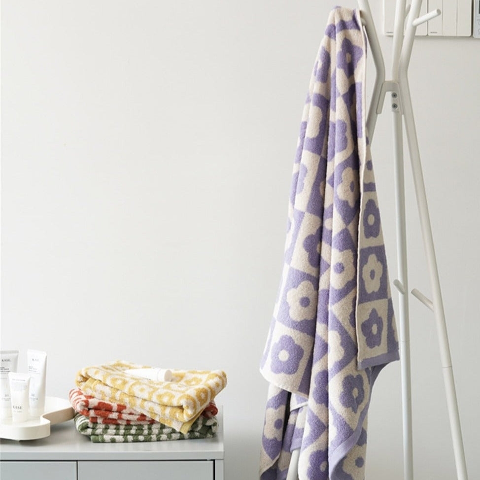Janis Flower Towel
